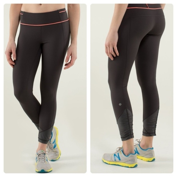 Lululemon Pace Queen Tight Soot Size 6 - Picture 6 of 6